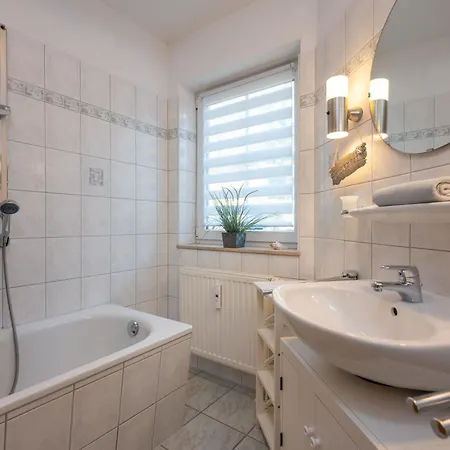 Luetten Uttied Daire Koserow